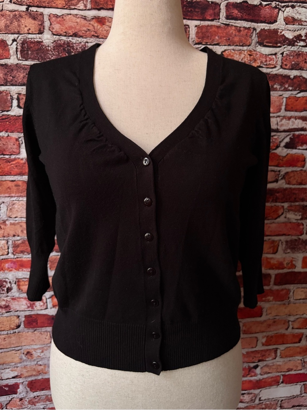 GNW Black V-Neck Button-Front Women's Cardigan 3/4 Sleeves Size Medium
